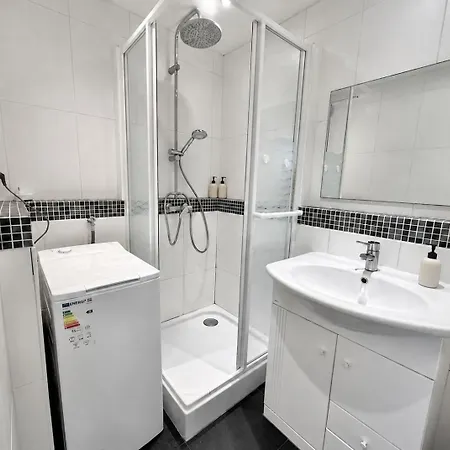 Appartement Face A La Appt Climatisé 2 Piscine Parking Privé Roquebrune-sur Argens